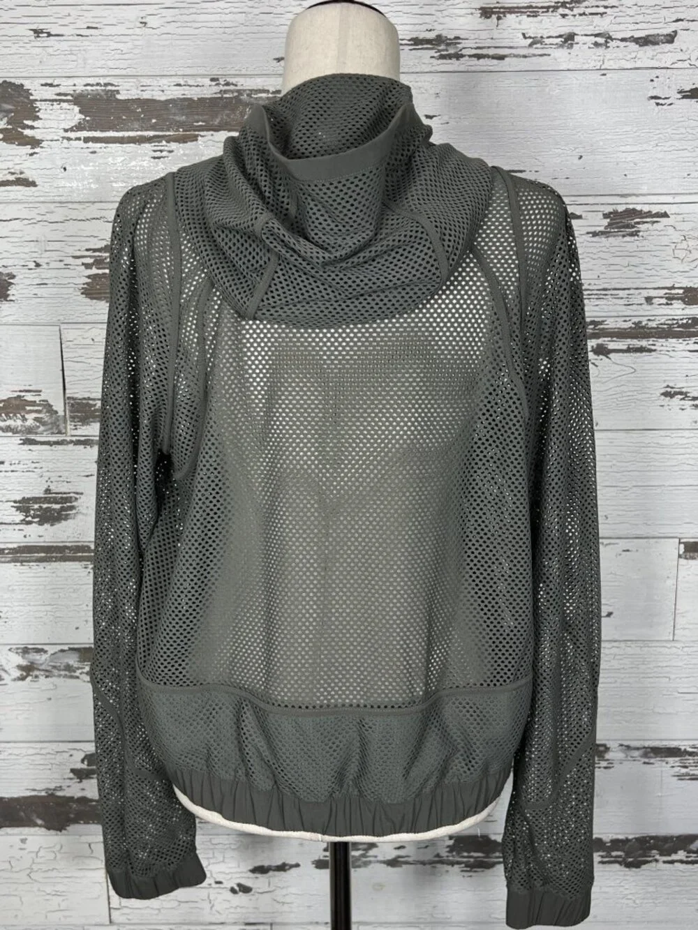 LULULEMON Relaxed Fit Mesh Jacket Gray Sage Sz 6 #W3EZOS NWOT